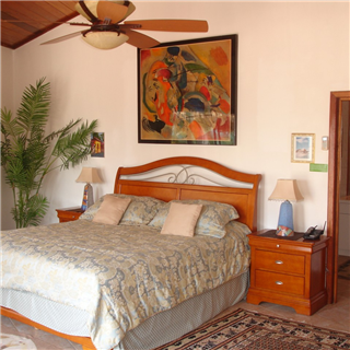 8 Bedroom Villa for Sale