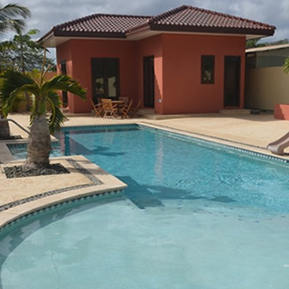 6 Bedroom Home for Sale