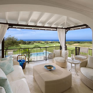 Luxury Villa for Sale Overlooking Golf Course