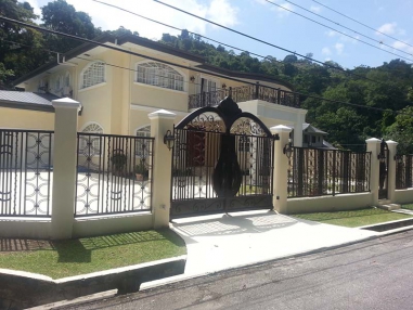 Lease this Luxury Home In Maraval